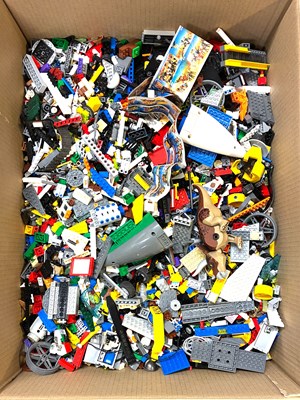 Lot 175 - Large quantity of assorted Lego