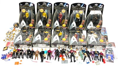 Lot 179 - Large quantity of Playmates Star Trek figures MISP