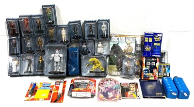 Lot 182 - Large quantity of Doctor Who figures and collectables
