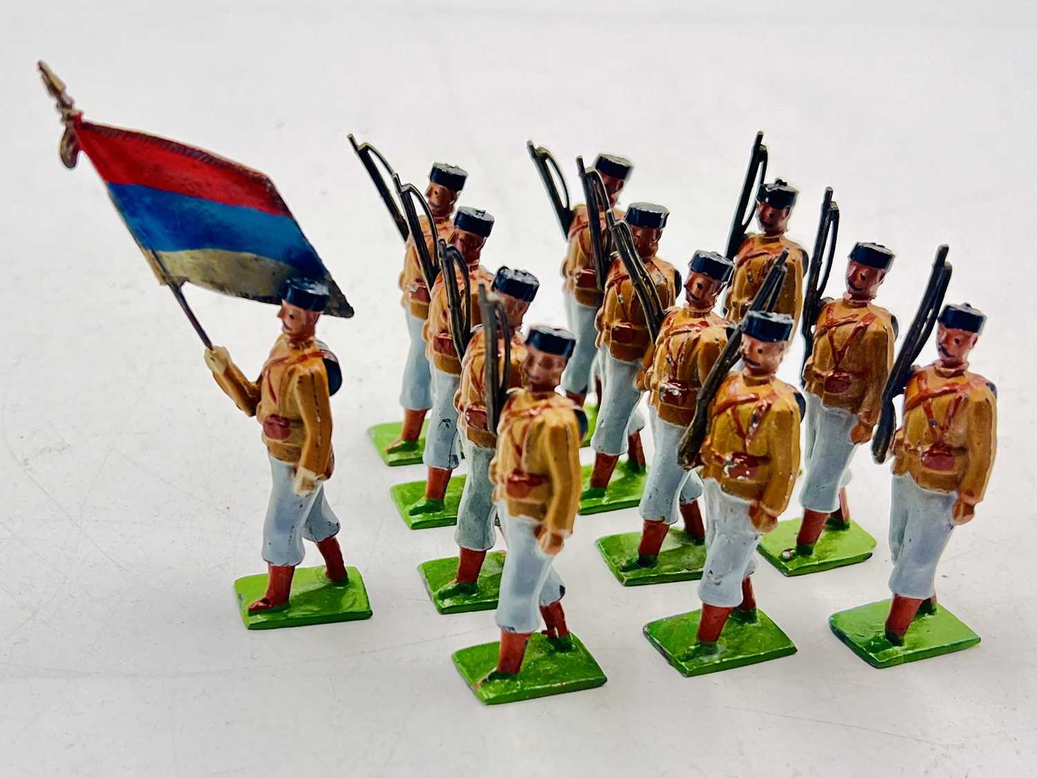 Lot 17 - Britains - Paris Office - Serbian Infantry, [1913 version]