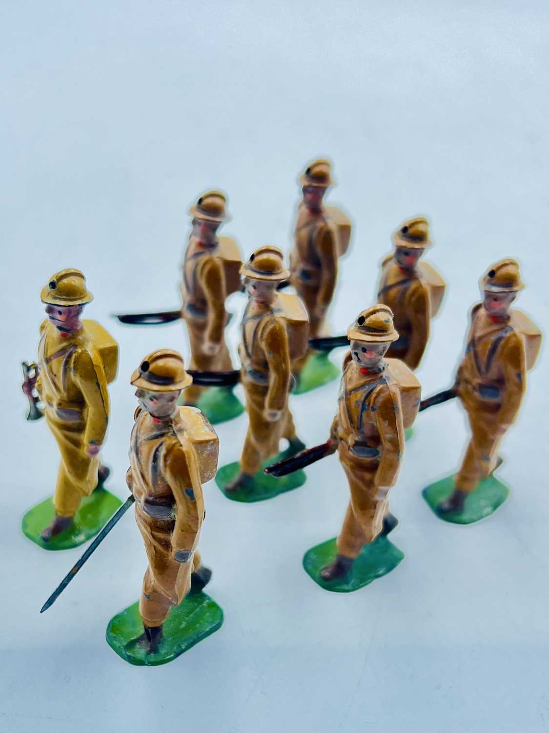 Lot 26 - Britains - Paris Office - WW1 Belgian Infantry - 1917-18 issues