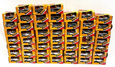 Lot 232 - Clockwork Racer Voiture De Course Die-cast Car x 52 MIB