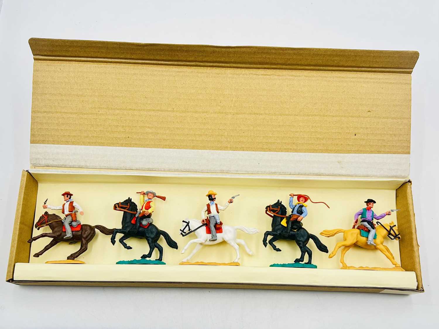 Lot 45 - Timpo Wild West Series, 3rd/4th Series "Swoppet" Type Cowboys