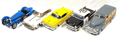 Lot 182 - 1/18th scale Die-cast vehicles x 5