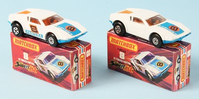 Lot 17 - Matchbox Superfast 2 x 8c De Tomaso Pantera - INTERIOR & BASE SHADE VARIATIONS
