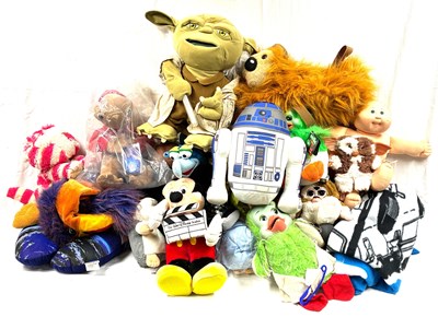 Lot 302 - Large quantity of TV & Film related vintage and modern Plush Toys