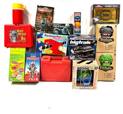 Lot 310 - Large Selection of TV & Film Related collectables