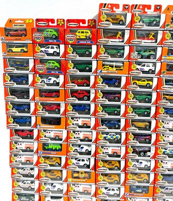 Lot 9 - Matchbox - Recent issue - Large mixed group of vehicles.