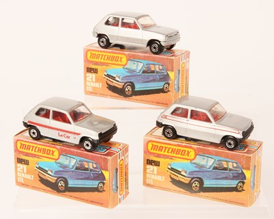 Lot 57 - Matchbox Superfast 3 x 21c Renault 5 TL VARIATIONS INCLUDING RARE SILVER BODY & BASE