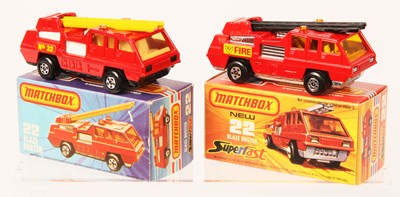 Lot 61 - Matchbox Superfast 2 x 22c Blaze Buster Fire Engine BLACK LADDER & No.32 LABEL VARIATIONS