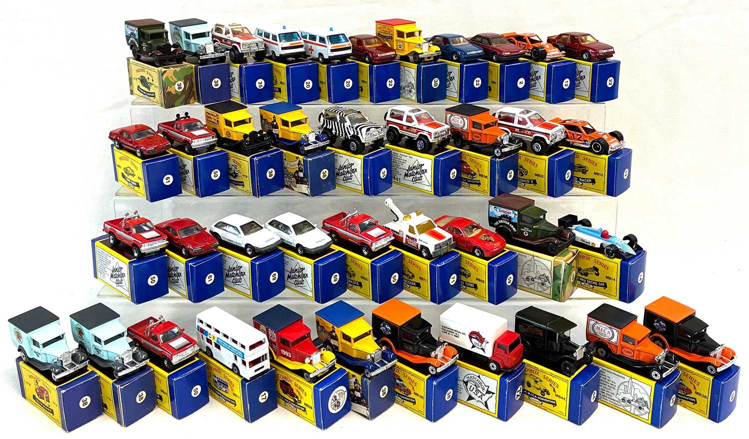 Lot 40 - Matchbox Superfast MB Series Blue / Yellow boxed vehicles.