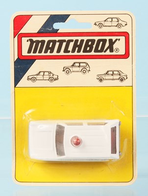 Lot 53 - Matchbox Superfast 20b Range Rover Police Patrol MADE IN HUNGARY WHITE + BLUE & DAYGLO PINK TAMPO PRINT