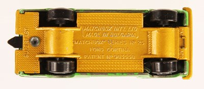 Lot 71 - Matchbox Superfast 25a Ford Cortina MADE IN BULGARIA ISSUE GREEN WITH RARE GOLD BASE