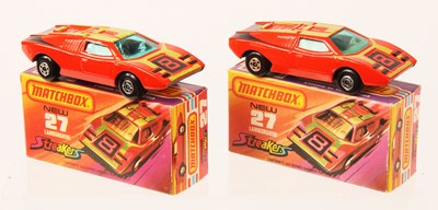 Lot 84 - Matchbox Superfast 2 x 27b Lamborghini Countach Streakers Issue INTERIOR VARIATIONS WITH BARE METAL BASES