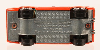 Lot 88 - Matchbox Superfast 27b Lamborghini Countach Streakers Issue WITH RARE BARE METAL BASE