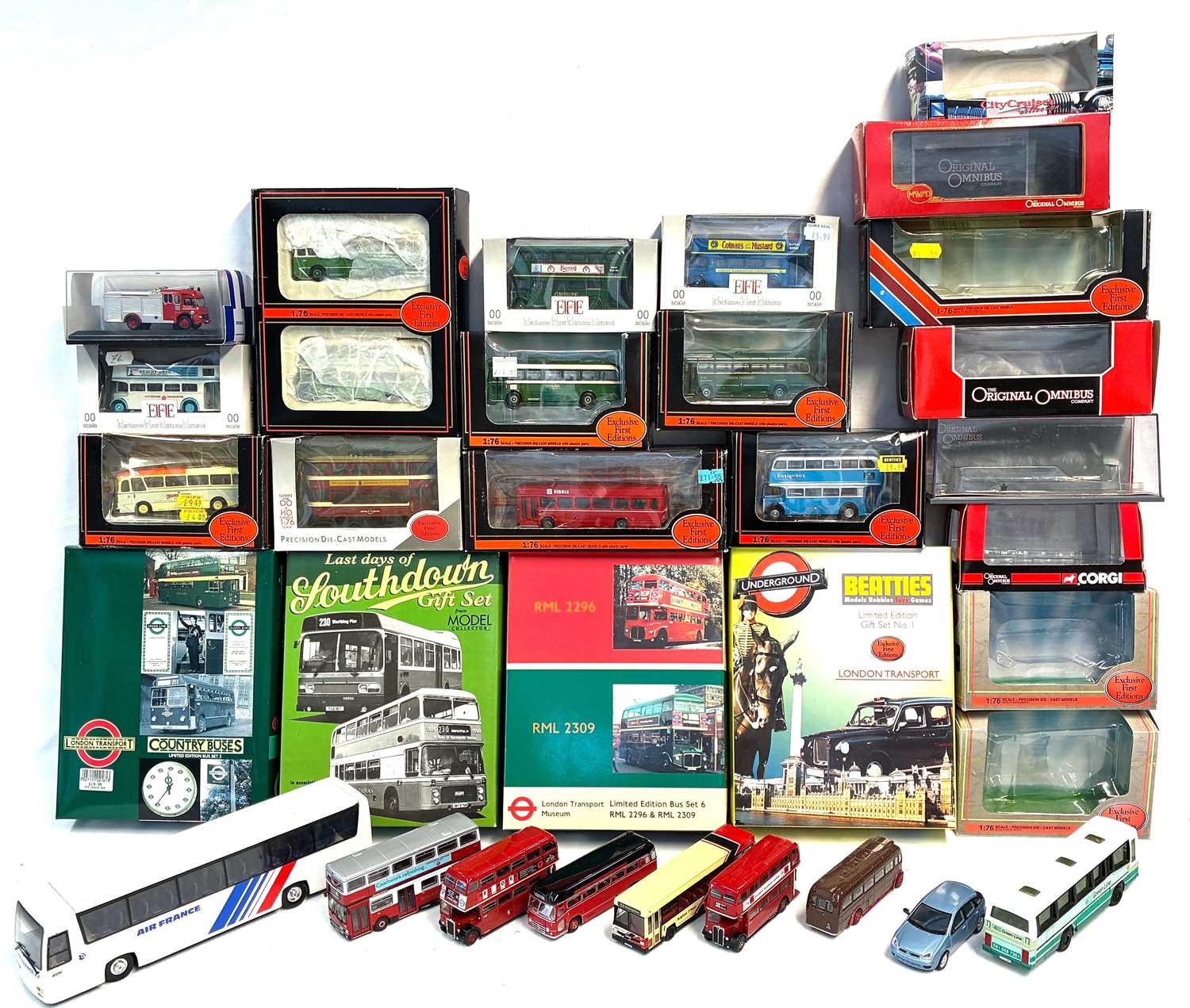 Lot 91 - Corgi, EFE, LBS & others. Mixed group of buses & coaches.