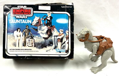 Lot 334 - Kenner The Empire Strikes Back vintage Tauntaun MIB
