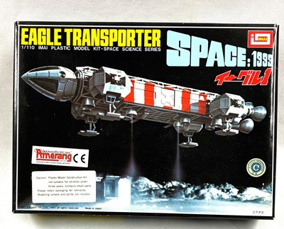 Lot 356 - Imai Space 1999 Eagle Transporter 1/100 scale Model Kit MIB