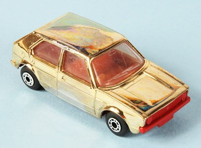 Lot 236 - Matchbox Superfast 7c Volkswagen Golf MADE IN BULGARIA ISSUE GOLD PLATED BODY WITH RARE RED BASE
