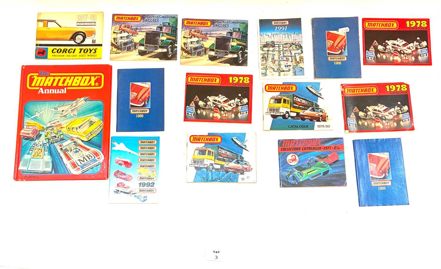 Lot 3 - Group of Mostly Matchbox Pocket Catalogues (15)