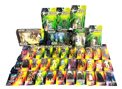 Lot 37 - Hasbro Star Wars Power of the Force 2 & Power of the Jedi 3 3/4" figures & figure packs x 37 MISP