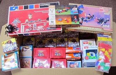 Lot 22 - Children's toys, construction sets & other items.
