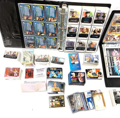 Lot 352 - Large quantity of Star Trek Trading Cards including Chase & Autograph Cards