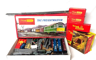 Lot 142 - Triang Railways & Triang Hornby - Mixed Group of Boxed & Unboxed Items.