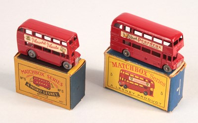 Lot 20 - Matchbox Regular Wheels 5b London Bus "Player's Please" + 5c London Routemaster Bus "Drink Peardrax"