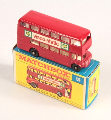 Lot 25 - Matchbox Regular Wheels 5d London Routemaster Bus "BP Visco-static" WITH RARE TYPE F2 BOX