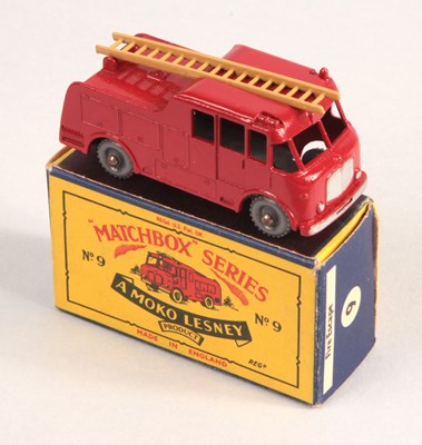 Lot 40 - Matchbox Regular Wheels 9c Merryweather Marquis Fire Engine - Stannard Code 2 WITH TAN LADDER