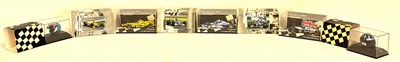 Lot 308 - Damon Hill F1 Die-cast Racing Cars and Helmet collection models x 5 MIB