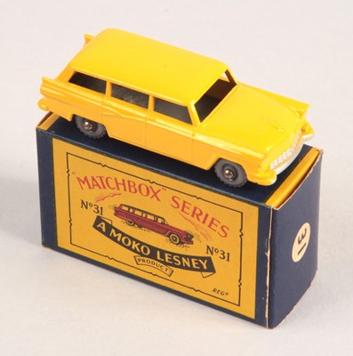 Lot 130 - Matchbox Regular Wheels 31a Ford Customline Station Wagon - Stannard Code 5 WITH GPW & CRIMPED AXLES