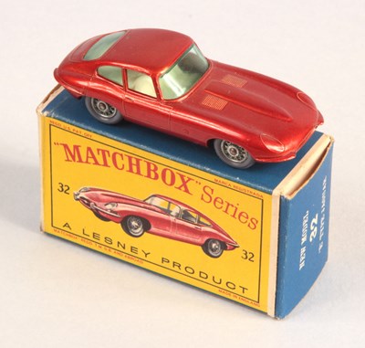 Lot 139 - Matchbox Regular Wheels 32b Jaguar E-Type - Stannard Code 1 RARE PALE GREEN WINDOWS + GREY TYRES