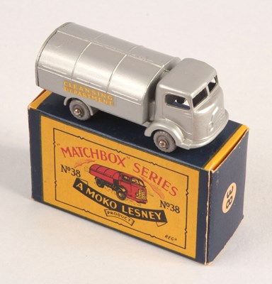 Lot 163 - Matchbox Regular Wheels 38a Karrier Bantam Refuse Truck - Stannard Code 9