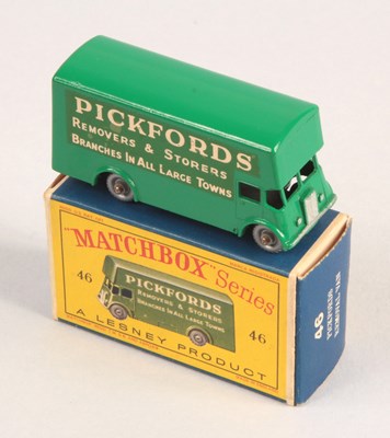 Lot 200 - Matchbox Regular Wheels 46b Guy Pickfords Removal Van - Stannard Code 15 with 24-TREAD SPW