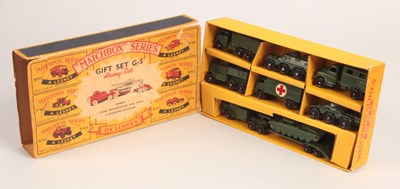 Lot 310 - Matchbox Regular Wheels G-5 Army Gift Set