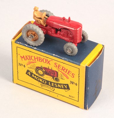 Lot 324 - Matchbox Regular Wheels 4b Massey Harris Tractor - Stannard Code 1 rare early issue with flat crimped axles