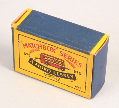 Lot 325 - Matchbox Regular Wheels EMPTY Type B2 Box only for 5b London Bus