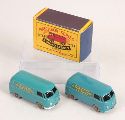Lot 327 - Matchbox Regular Wheels 2 x 34a Volkswagen Transporter Van