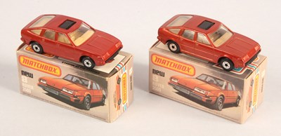 Lot 373 - Matchbox Superfast 2 x 8d Rover 3500 LIGHT & DARK BODY SHADES WITH LIGHT & DARK TAN INTERIORS