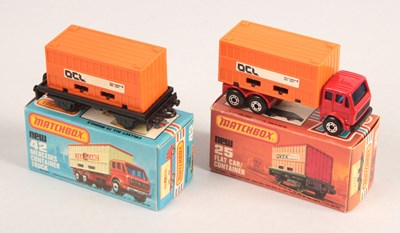 Lot 450 - Matchbox Superfast 42c Mercedes Truck & 25c Flat Car With ORANGE "O.C.L." Containers