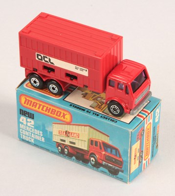 Lot 451 - Matchbox Superfast 42c Mercedes Container Truck RARE PURPLE WINDOWS + RED "O.C.L." CONTAINER
