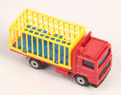 Lot 585 - Matchbox Superfast 35c Volvo Zoo Truck FACTORY PRE-PRODUCTION COLOUR TRIAL