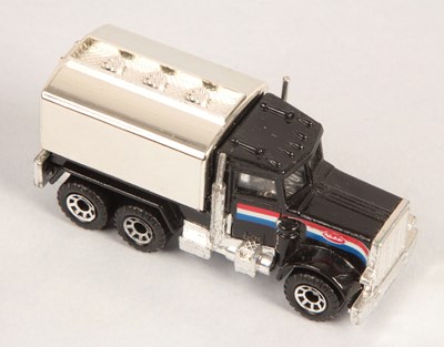 Lot 636 - Matchbox Superfast MB5 Peterbilt Tanker FACTORY ERROR OR PRE-PRODUCTION TRIAL MODEL