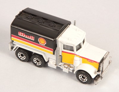 Lot 638 - Matchbox Superfast MB5 Peterbilt Tanker "Shell" FACTORY PRE-PRODUCTION COLOUR TRIAL